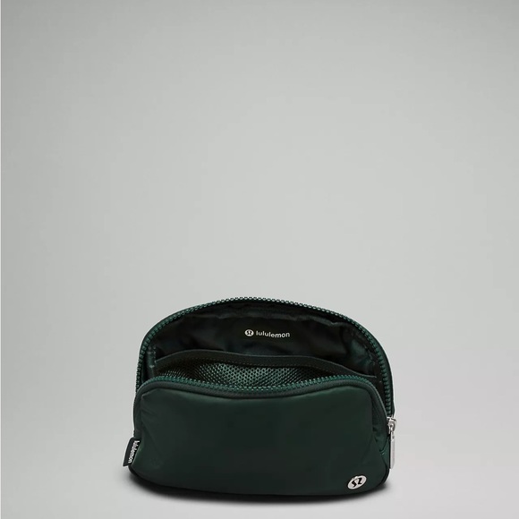 Lululemon Everywhere Belt Bag 1L- Legacy Green - Picture 5 of 6